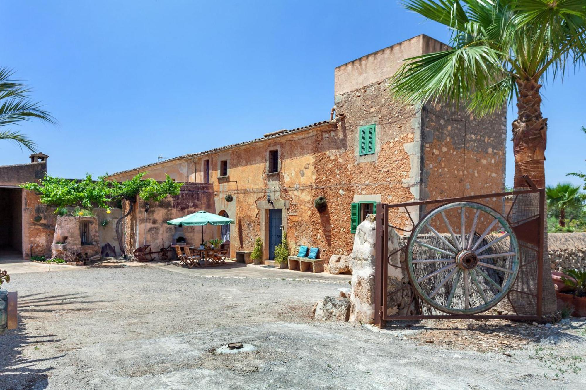 Hostal Casa Antigua Santanyí Exterior foto